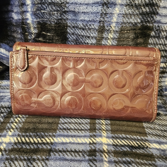 Purple Coach embossed wallet - Picture 2 of 4